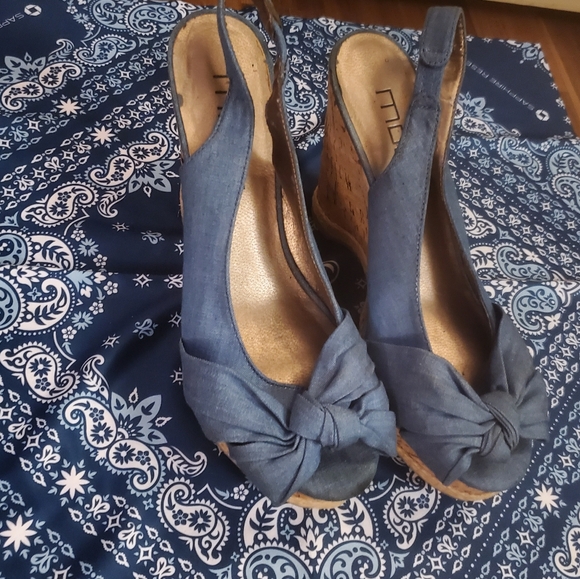 Moda Denim Blue Wedge Sandals - Picture 1 of 9